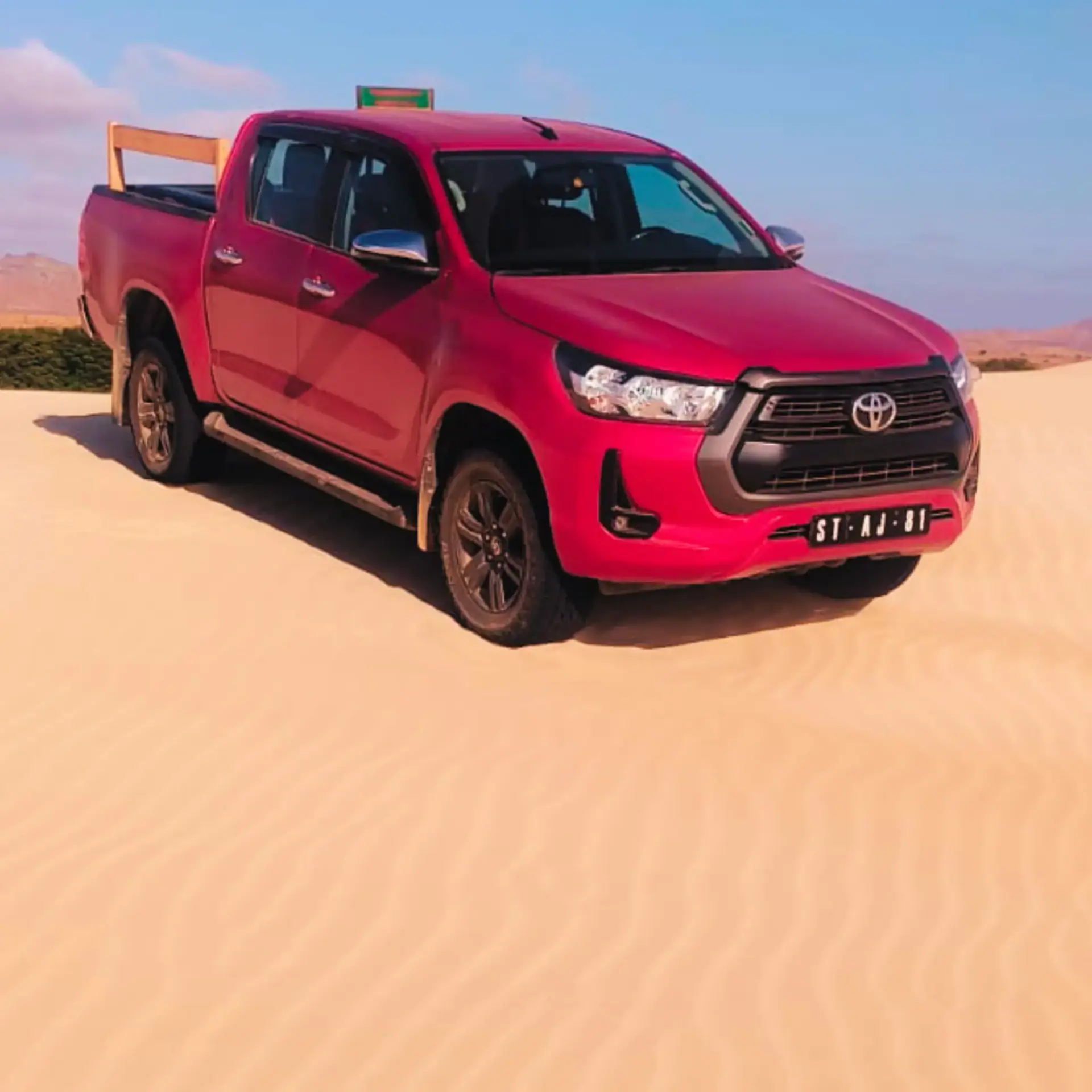 red-car-4x4-santa-monica-boa-vista-cape-verde